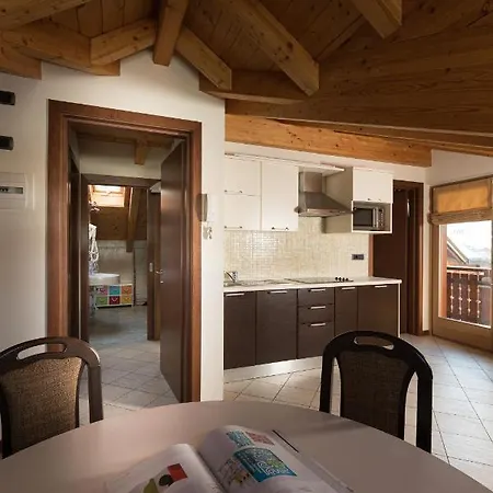 Kiara - Abar * リヴィーニョ