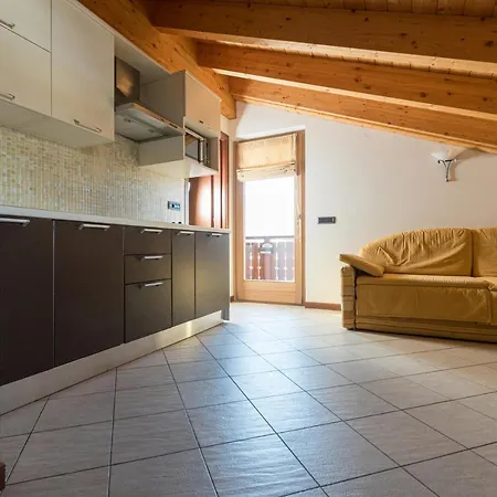 アパート Kiara - Abar リヴィーニョ